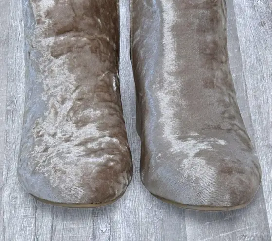 Room Of Fashion Velvet Ankle Bootie Womens 7 Champagne Blush Chunky Block Heel Pink