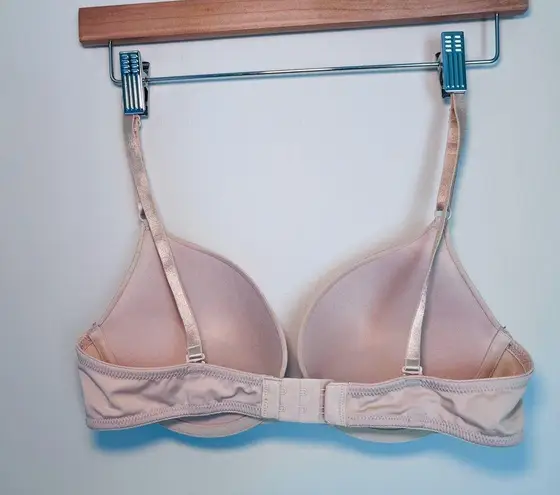 Maidenform Cream Seamless Bra with Molded Cups