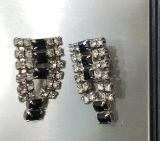 Vintage Signed PAT 1967965 Black/Clear Pave Rhinestones Clip On Earrings 11.0g Black