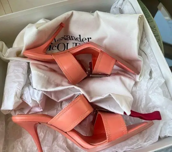 Alexander McQueen ✨ double bucket pink mule in apricot 🌷 - Image 13
