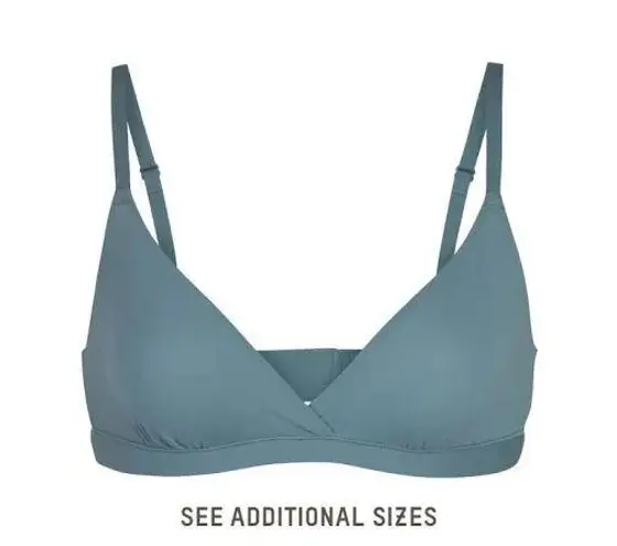 SKIMS NWT xs kyanite fits everybody crossover bralette