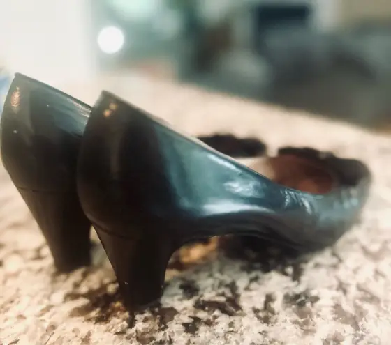 Bruno Magi classic pump / heel sz 8.5 Black