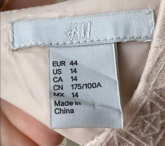 H&amp;M  cream fitted jacquard weave dress w/cutout in back NWOT,  size 14