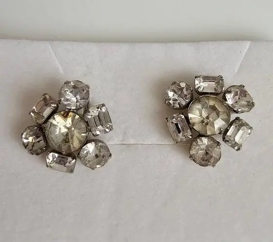 Emerald Cut Clear Rhinestone Flower Screwback Vintage Statement Earrings Silver