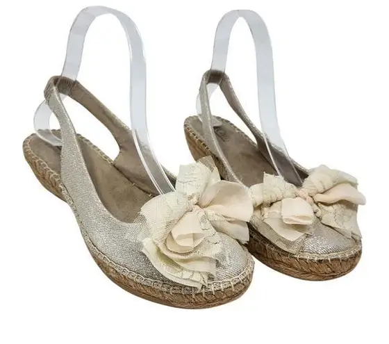 Cliffs by White Mountain Espadrilles Slingback Sandals Beige Metallic Size US 7 Silver