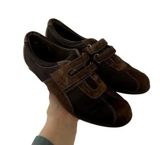 Munro American brown loafer shoes women's size 6.5 comfortable dark sneakers