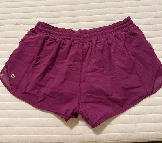 Lululemon Hotty Hot Short 2.5”