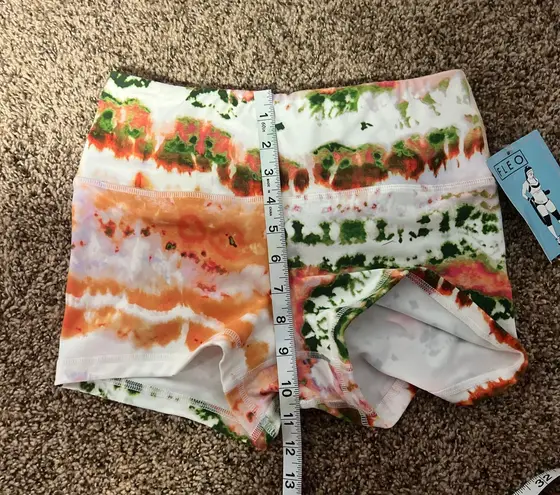 NWT Fleo size small athletic shorts Multiple