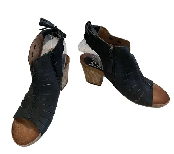 Miz Mooz Maddie Leathr Comfort Sandal Heels