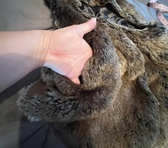 Yumi Kim Revolve Cuddle Me Chic Faux Fur Vest Caramel Brown Women Size Small New