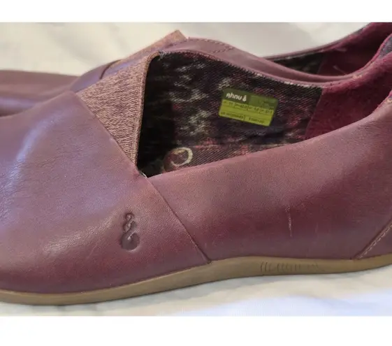 Ahnu Tola Flats Slip On Shoes Casual Red Burgundy Maroon Leather Women’s Size 11