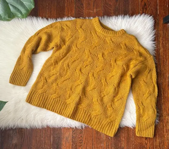 Gold Yellow Cableknit Chunky Sweater Cozy Size M