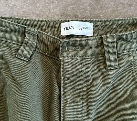 TNA cargo pants. 100% cotton. Color