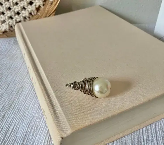 American Vintage Wire Wrapped Pearl Pendant Charm Vintage “Hesper” Bohemian Mermaidcore Silver Jewelry