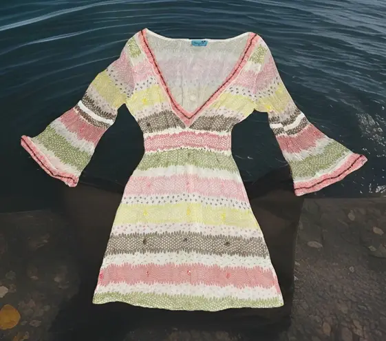 Letarte HANDMADE Silk Bead Sequin Embellished V