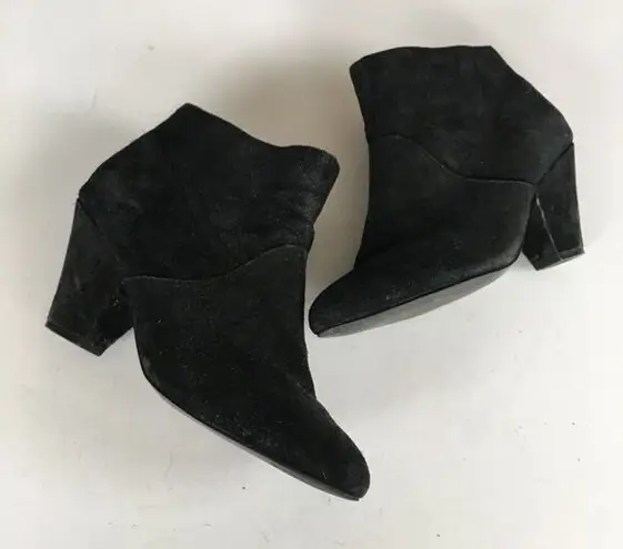 Dolce Vita Suede Heeled Ankle Boots Bootie Black Womens Size 8.5 Pointy Toe