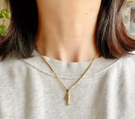 Handmade gold tone fully stainless steel fish boho funky chic simple necklace🌀🐟