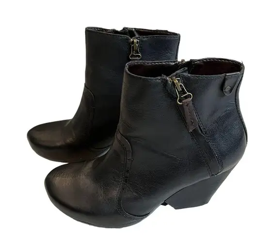 OTBT Redway Black Leather Platform Booties