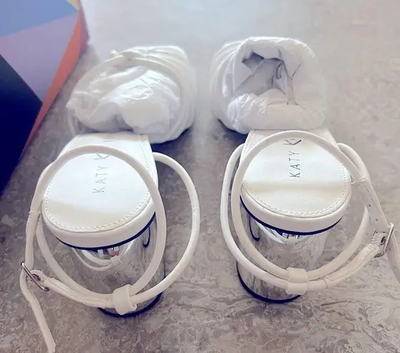 Katy Perry The Timmer Knotted Sandals, Optic White Size 7.5 M / 37.5 New in Box