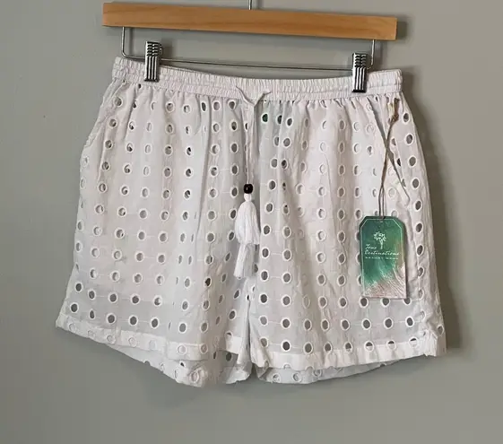 True Destinations White 100% Cotton Eyelet Resort Wear Shorts Size Women's Small