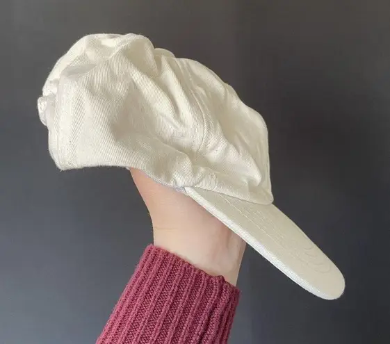 White Adjustable Cotton Baseball Cap With Embroidered Duck Design one size