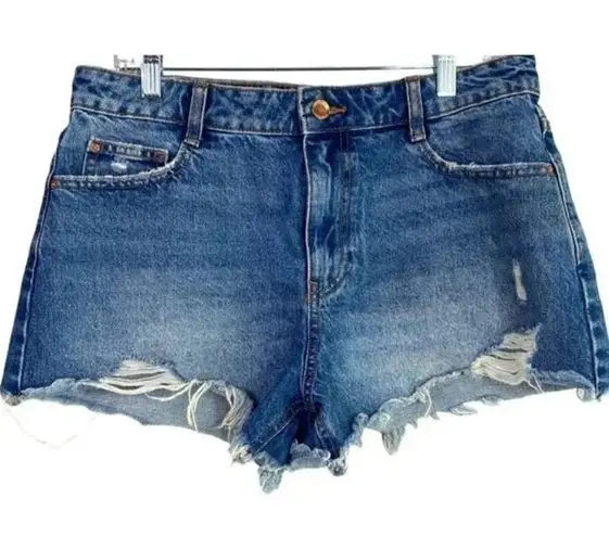 ZARA  Cutoff Distressed Jean Shorts Raw Ripped Hem High Rise Pockets 8 Med Wash