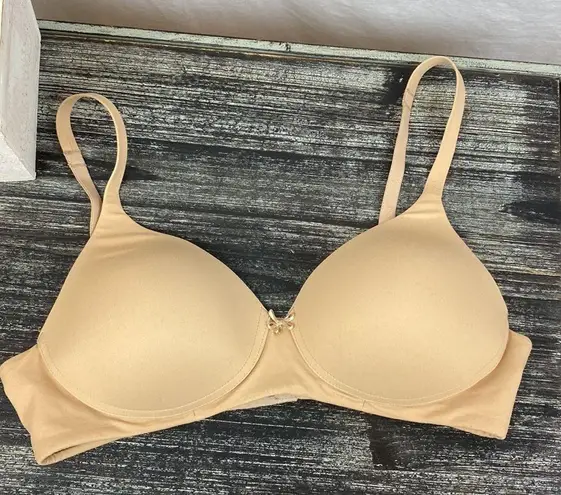 Soma  Nude Embraceable Wireless Bra 34B