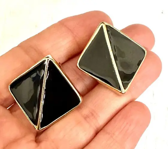 Dotty Smith black and gold tone square clip on earrings