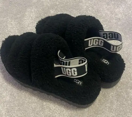 UGG  fuzzy platform slippers