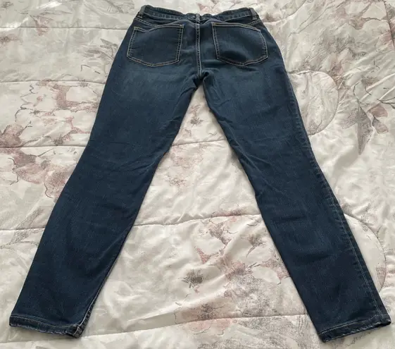Marc by Marc Jacobs Lou Skinny Dark Wash Blue Jeans, size 28”