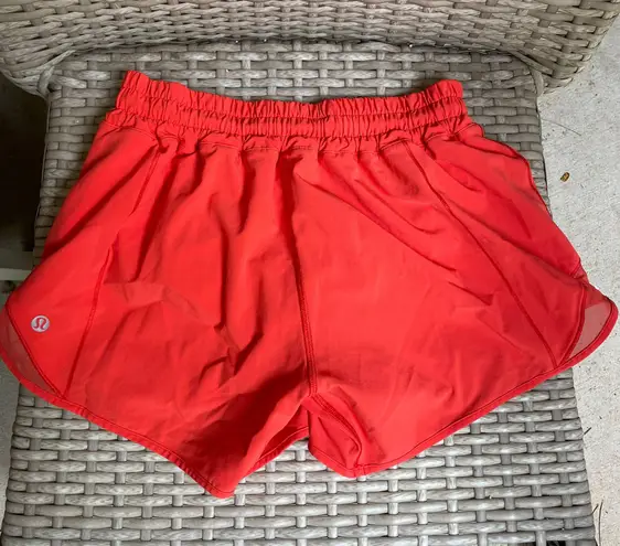 Lululemon Hotty Hot Shorts 4”