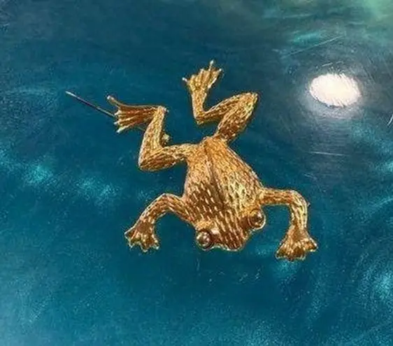 Vintage St. John Frog Brooch Gold