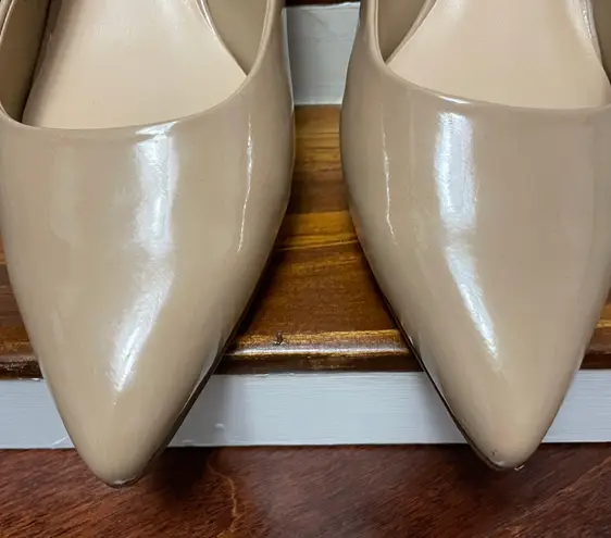 Bella Vita Kitten Heel Pumps - Scarlett II Nude Patent Size 9W