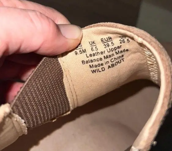 Dr. Scholls Dr. Scholl’s Wild About Water Resistant Platform Clog Chelsea Booties, Size 9.5