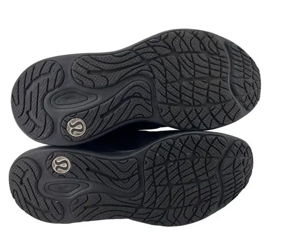 Lululemon  Blissfeel Running Shoe Sneaker Womens Size 9 Black/Black