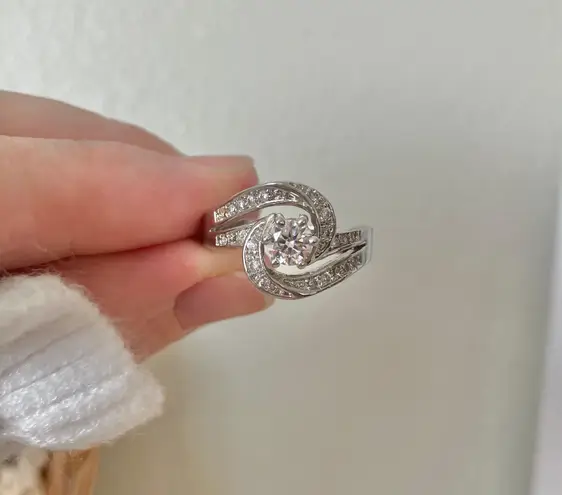 Intertwined Bypass Swirl Silver Round Ring “Aramis” Classic Elegant Glam Sparkly Jewelry