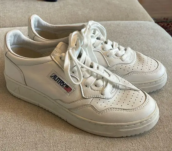 Autry Medalist Low Sneakers Napa Leather