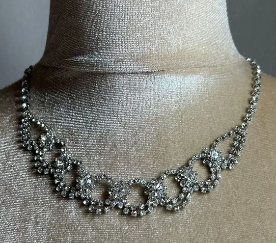 Bridal prom statement faceted rhinestones silver tone Necklace