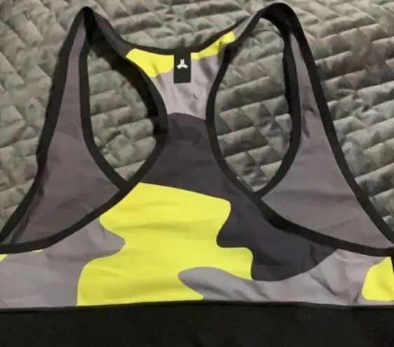 Ultracor NWT  sculpt elite terra camo sports bra sz 6