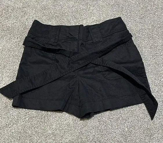 White House | Black Market WHBM  The 4" Short Black High Waisted Shorts Size 6