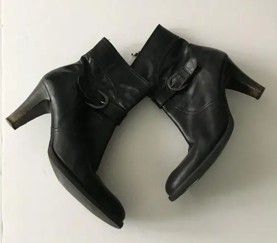 via spiga  Black‎ Leather Heeled Buckle Zip Bootie Ankle Boots Womens Size 11M