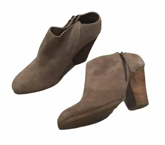 Dolce Vita Hena Suede Bootie Size 7
