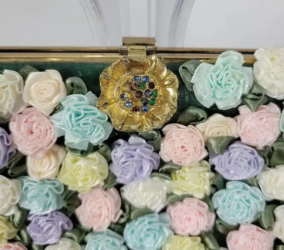 Andé Womens Clutch Bag Green Croc Embossed Pastel Floral Applique Gold Chain