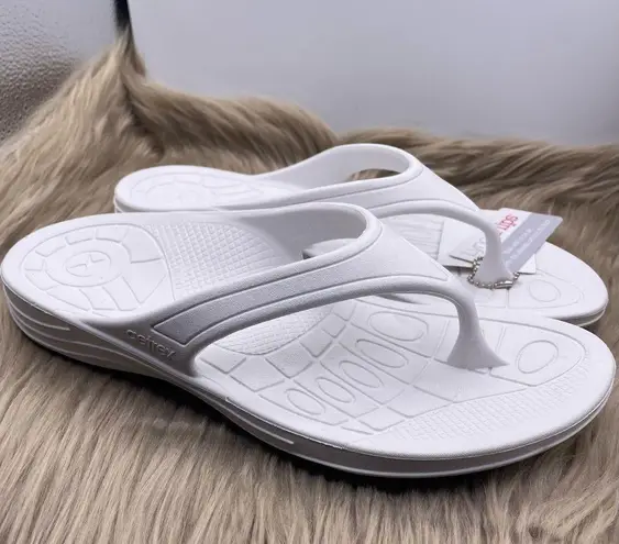 Aetrex lynco fiji orthotic comfy white flip flops women Size 11