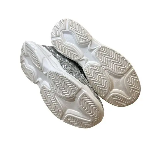 Wild Diva Lounge women’s silver sparkling shoe/ sneakers size 7.5 SKU 3544