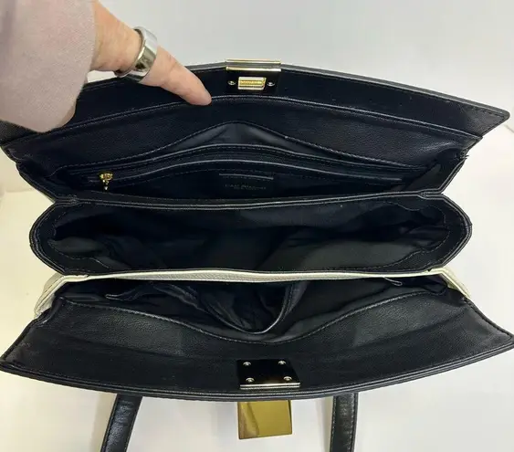 Isaac Mizrahi New York White & Black Pebbled Leather Handbag with Gold Hardware