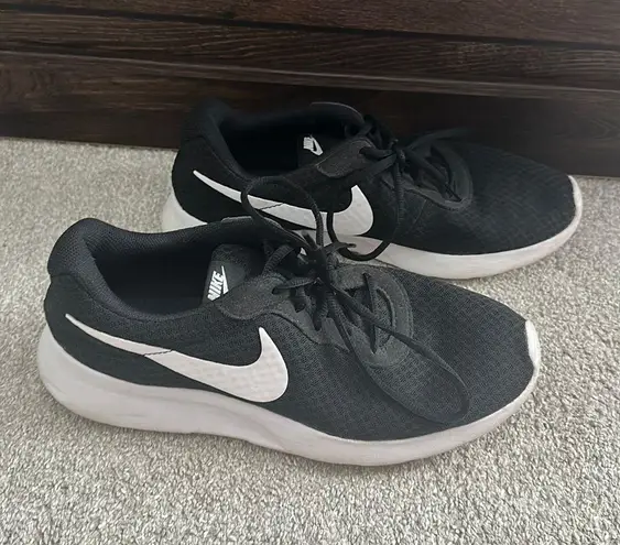 Nike Black Tanjun Sneakers