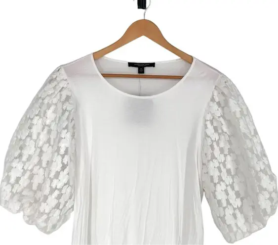 Marc New York White Puff Sleeve T-Shirt size Medium NWT Scoop Neck Embroidered