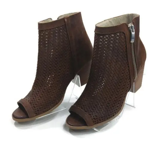 Eric Michael SS1406 EUC $189 Leah Peep Toe Ankle Bootie size 37 US 6.5/7