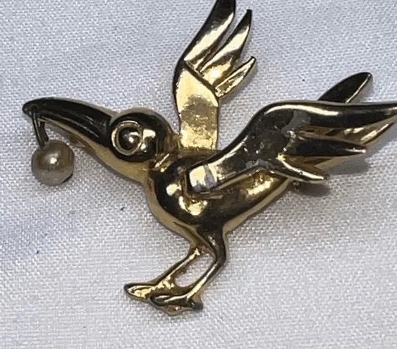 Hattie Carnegie Signed Stork With Baby Bundle Brooch Circa 1930